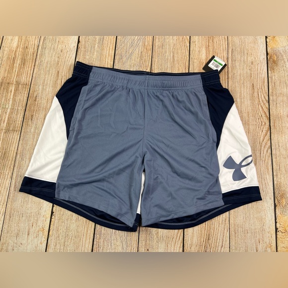 NWT Under Armour Women's Baseline 6" Basketball Shorts Gray White Size Large - Picture 1 of 7
